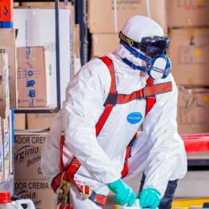Operator working on a Disaster Restoration Business with the help of the answering service